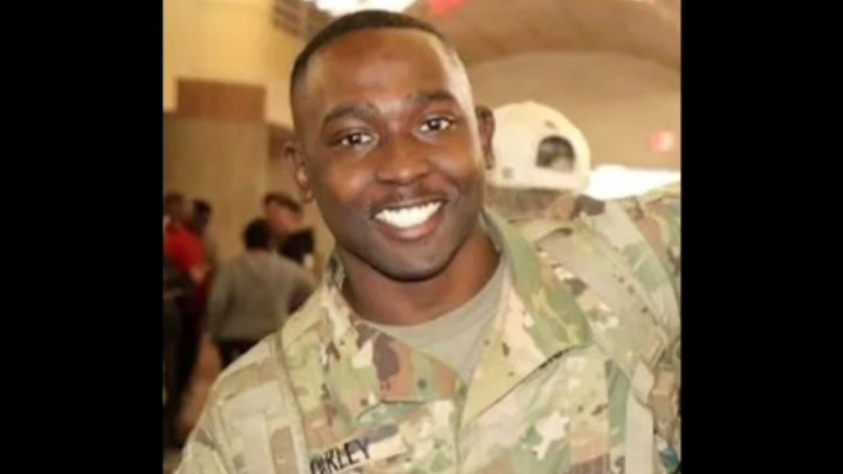 muerto a soldado calificado de “héroe” en tiroteo de El Paso – Telemundo El Paso (48)
