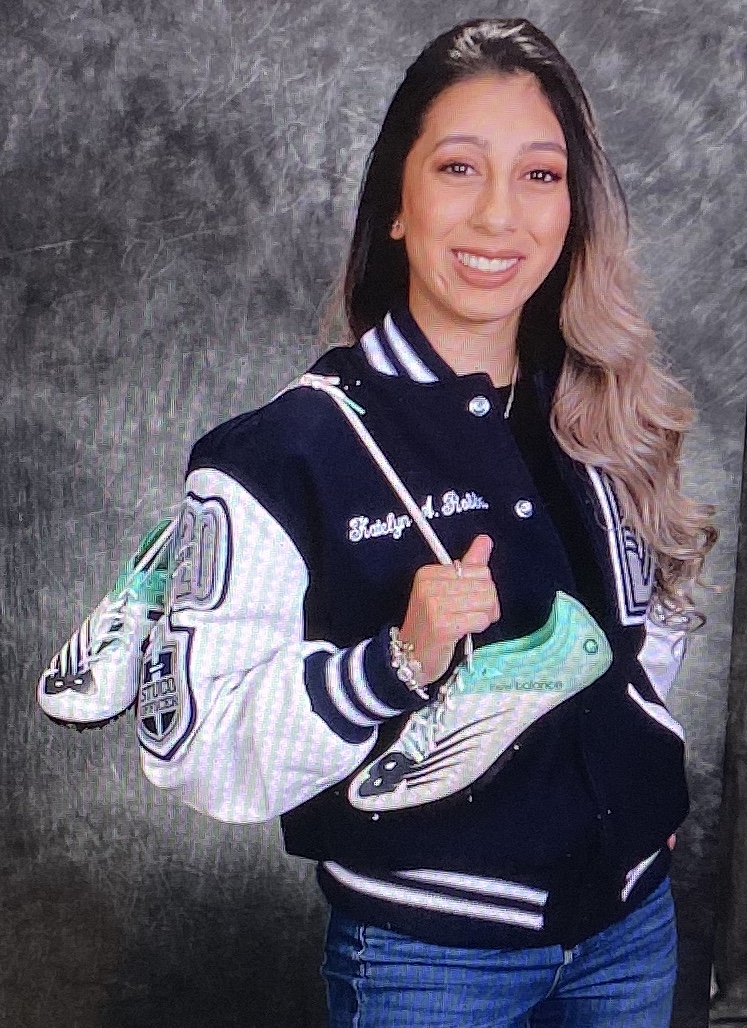 Katelyn Robles - Del Valle High School