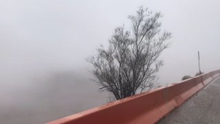 Niebla invade las calles de El Paso