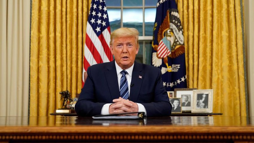 Trump firma decreto para frenar la inmigración