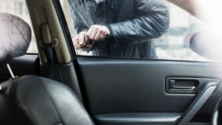 car theft thief 10312015