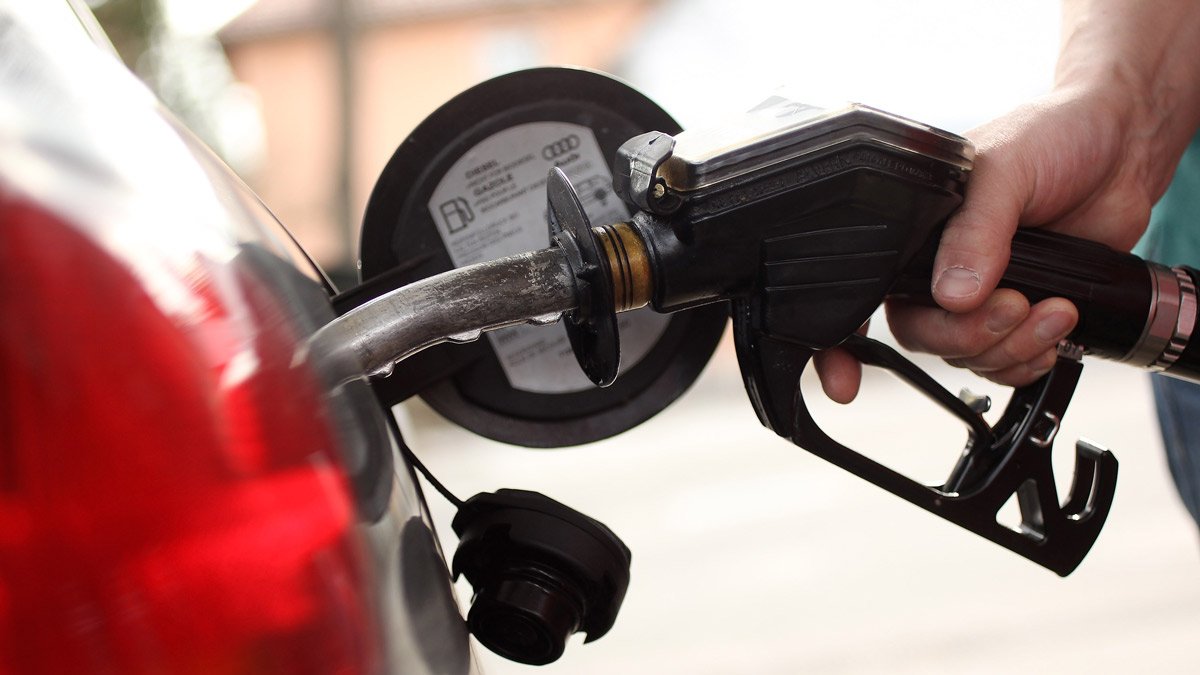 cluster (priority): telemundo48elpaso.com Un paradoxe culturel : quand la "gasolina" devient symbole