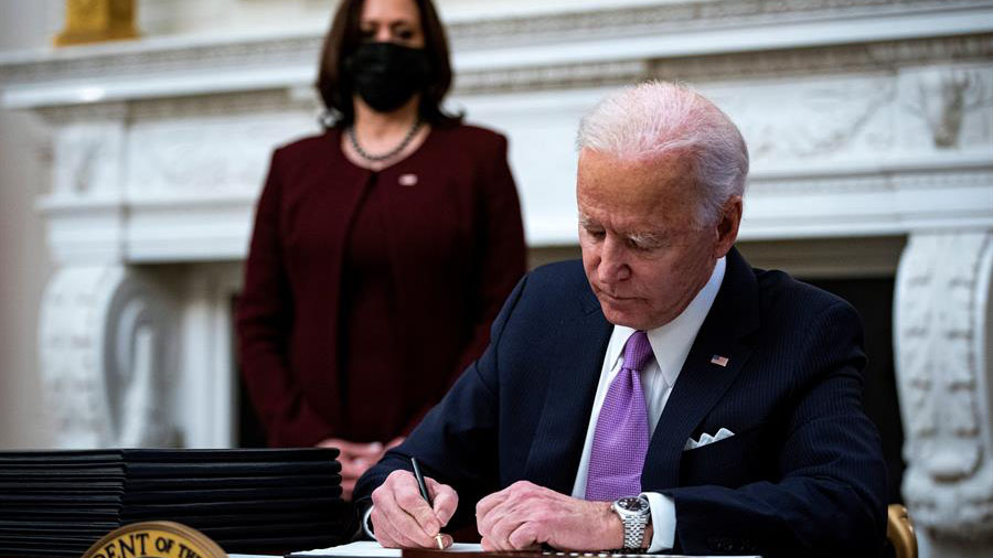 Biden removes Trump’s mysterious “red button” – Telemundo El Paso (48)