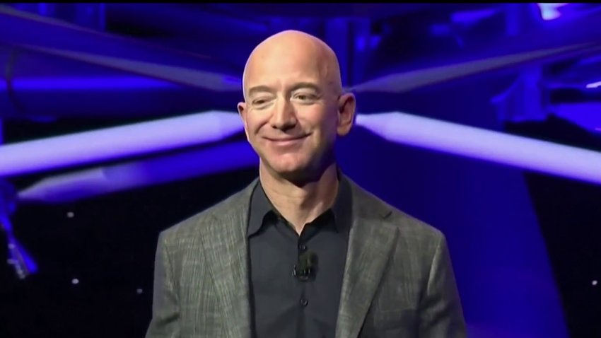 Al espacio en su propia nave: multimillonario dueño de Amazon irá a bordo de cohete
