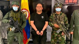 El narcotraficante Dairo Antonio Úsuga David, alias "Otoniel", número uno de la banda criminal del Clan del Golfo, fue capturado en Carepa (Colombia).