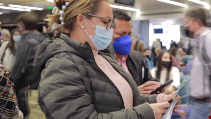 Ante incremento en casos COVID-19, reactivan restricciones para viajeros internacionales