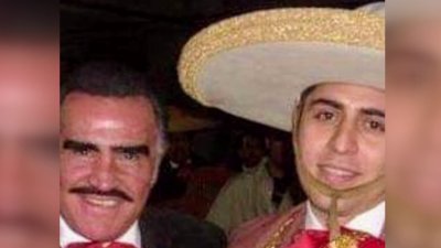 Vicente Fernández toca la vida de cantante paseño