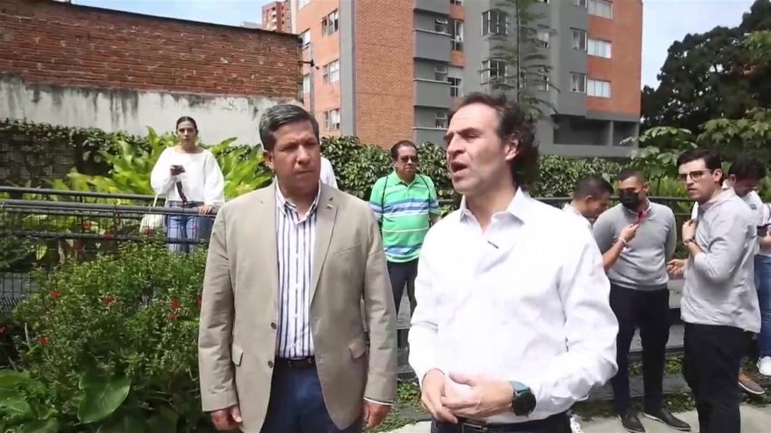 Candidato a la presidencia de Colombia recorre parque donde antes estaba el edificio Mónaco de Pablo Escobar