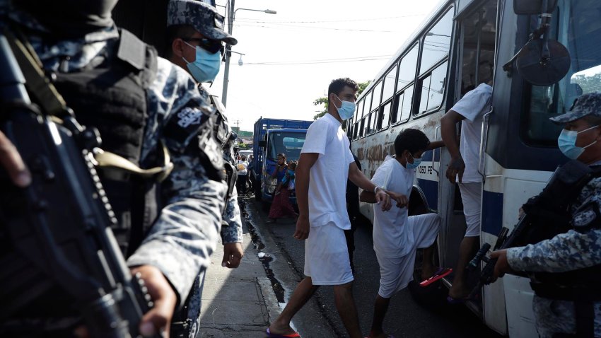 El Salvador prolonga régimen de excepción por 30 días más