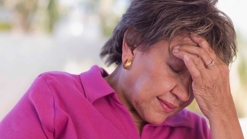 Por qué las mujeres sufren más de migrañas que los hombres