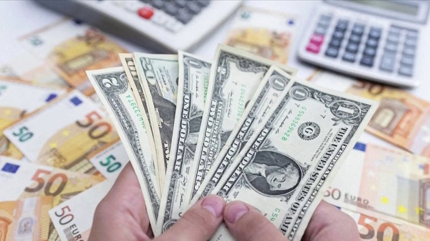 ¿Te beneficia? Por primera vez en 20 años el euro cae al mismo valor que el dólar