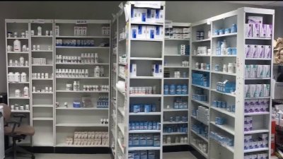 Gobierno advierte a farmacias que no pueden discriminar a mujeres que busquen fármacos de interrupción de embarazo