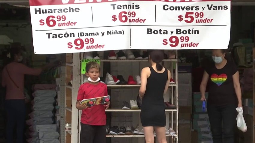 Negocios del centro de El Paso reciben menos compradores de útiles escolares