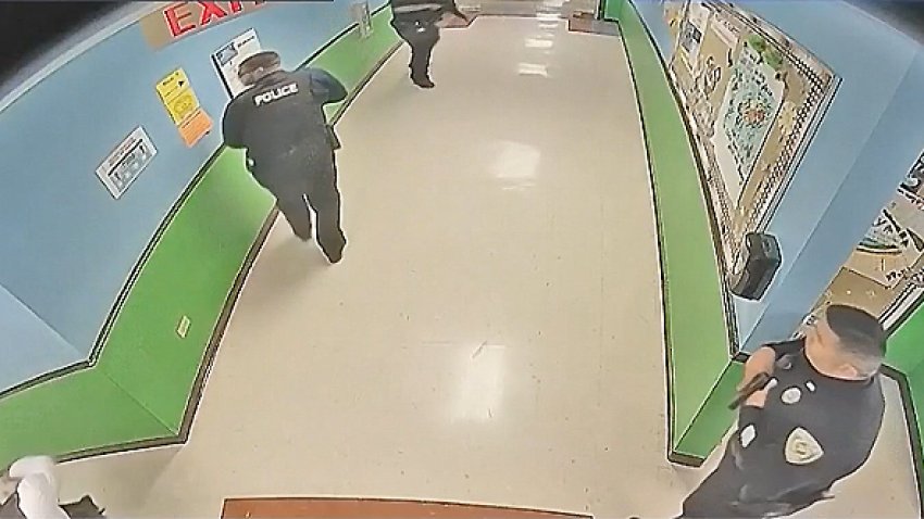 Masacre de Uvalde: publican videos captados por las cámaras corporales de la policía durante la matanza