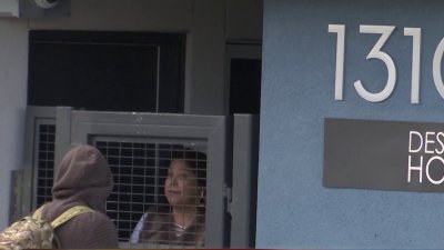 Residentes culpan a un complejo de apartamentos por aumento de crímenes