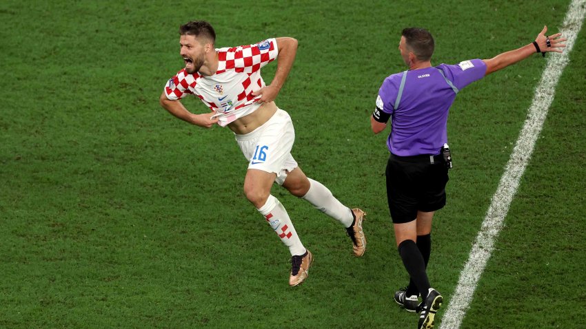 Video: dramático gol del croata Petkovic pone el empate 1-1 y lleva todo a penales con Brasil