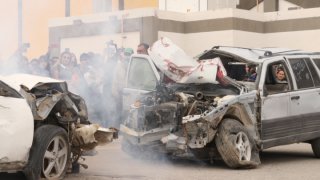 Elementos de la Cruz Roja, Bomberos y del Servicio Médico Forense (SEMEFO), protagonizaron la simulación de un grave accidente que termina con la vida de estudiantes bajo la influencia de sustancias alcohólicas.