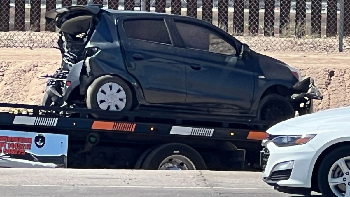 Choque de dos vehículos en el Loop 375 deja una persona sin vida ...