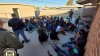 Encuentran a más de 140 migrantes en dos casas de seguridad en El Paso