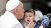 El papa Francisco espera su alta tras tres noches en el hospital por una bronquitis