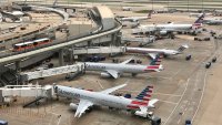 American Airlines se prepara para el mayor tráfico de turistas en el aeropuerto DFW