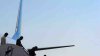 Investigan quién envió un vuelo privado con 16 inmigrantes dejados afuera de una iglesia en California