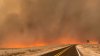 Piden permanecer en interiores por llegada de humo de incendios forestales a El Paso