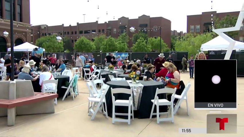 Celebración especial por el eclipse en Grapevine