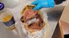 Trucos de narcos: decomisan fentanilo escondido dentro de… ¡una hamburguesa!