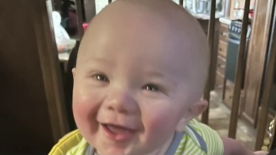 Padres demandan al Sheriff del Condado de Luna por muerte de bebé en choque