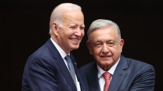 Los presidentes Joe Biden y Andrés Manuel López Obrador, de EEUU y México respectivamente en una reunión en 2023.