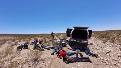 Detienen a 22 migrantes tras persecución en el El Paso