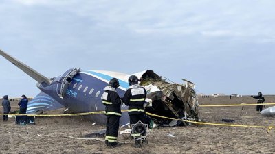 Tragedia en Navidad: por qué cayó el avión en Kazajistán