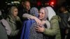 Hamas devuelve los cuerpos de dos niños muertos en cautiverio, pero no el de su madre
