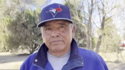 El encantador de ardillas en el Chamizal