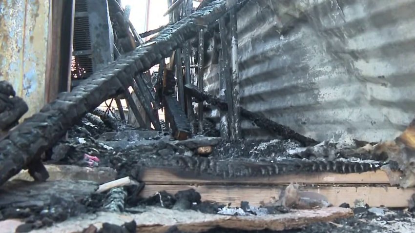 Varias personas fueron desplazadas tras incendio en Las Cruces