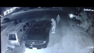 Robo de vehículos queda captado en video