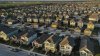Legisladores de Texas buscan reducir los costos de seguros de viviendas
