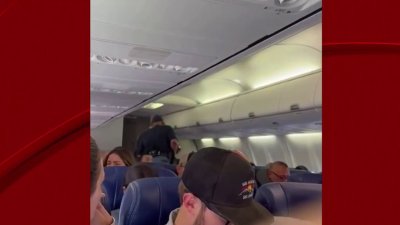 Vuelo de Southwest evacuado tras incendio en dispositivo móvil