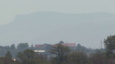 Evacuan a más de 2000 personas por incendios forestales en Nuevo México